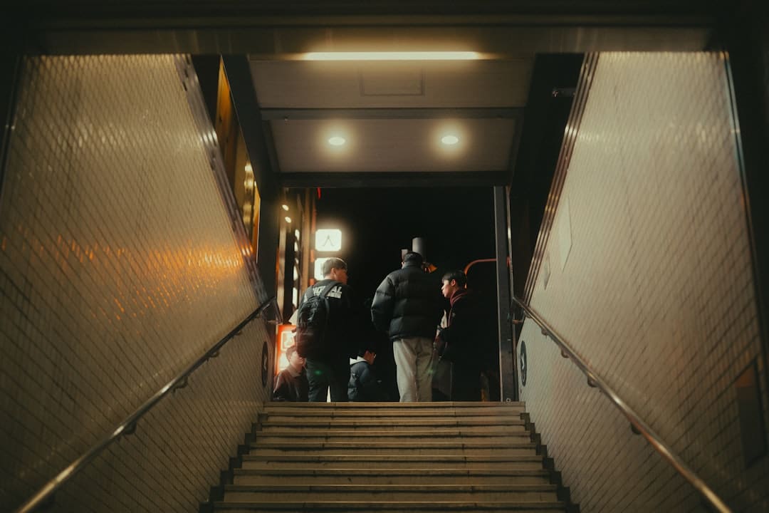 跳出“主角光环”，发现“副角的光辉”